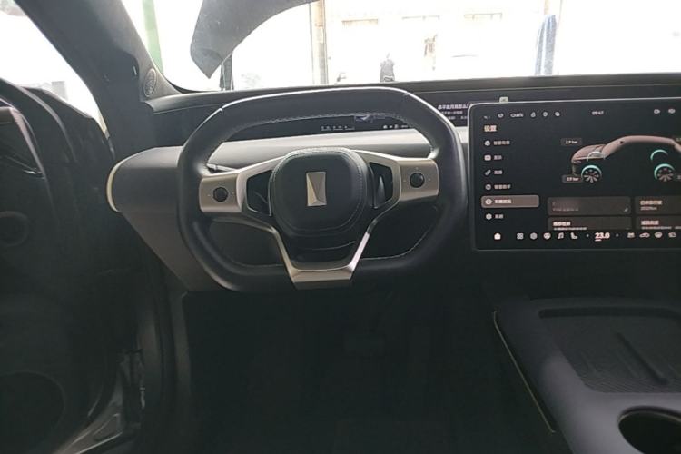 Used Avatr 07 2024 Max Extended-Range Edition Steering Wheel