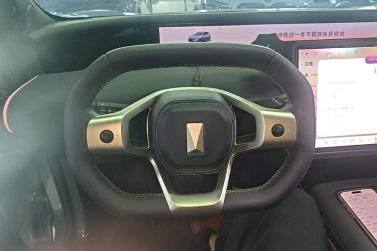 Used Avatr 07 2024 Max Pure Electric Edition Steering Wheel