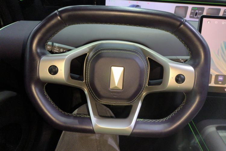 Used Avatr 07 2024 Max Extended-Range Edition Steering Wheel