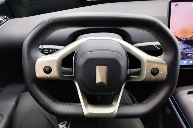 Used Avatr 07 2024 Pro+ All-Electric Version Steering Wheel