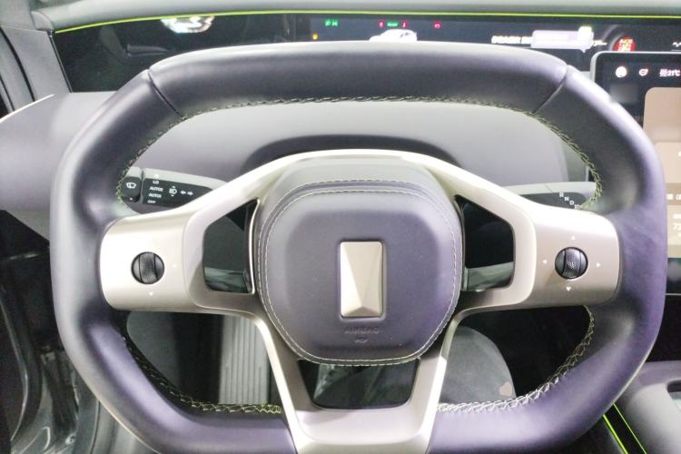 Used Avatr 07 2024 Max Extended-Range Edition Steering Wheel