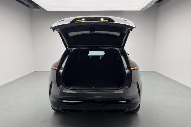 Used Avatr 07 2024 Max Extended-Range Edition Trunk