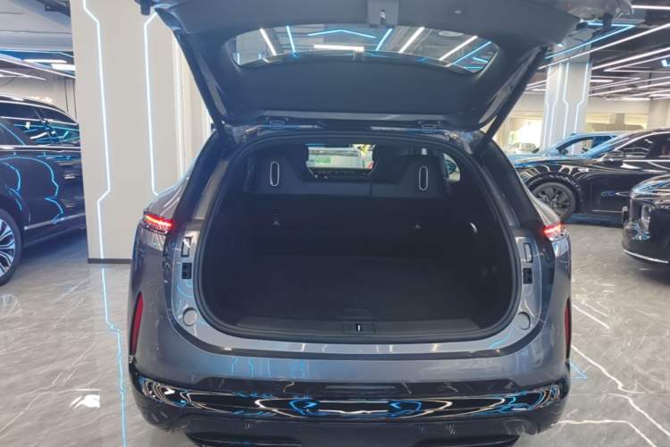 Used Avatr 07 2024 Max Extended-Range Edition Trunk
