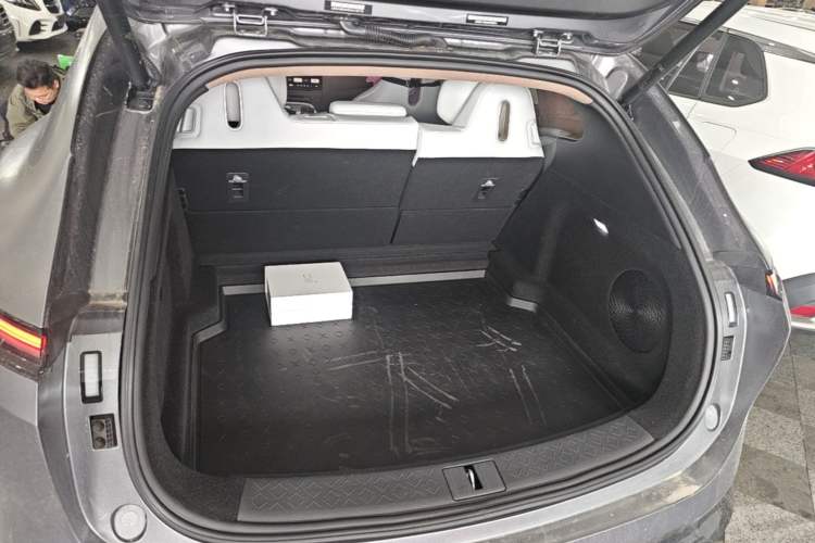 Used Avatr 07 2024 Max Extended-Range Edition Trunk