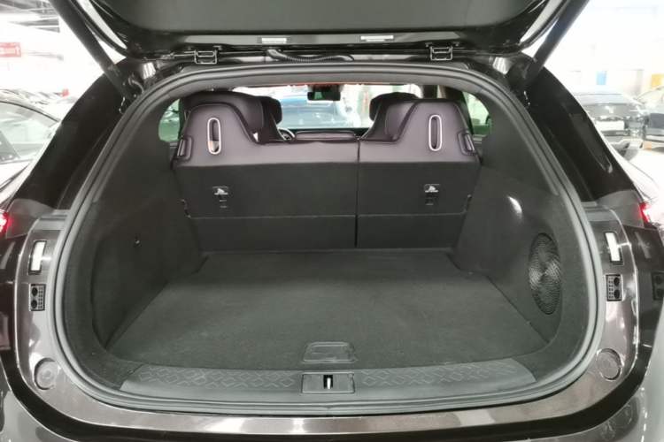 Used Avatr 07 2024 Ultra Range-Extended Four-Wheel Drive Trunk