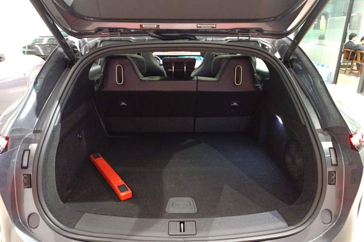Used Avatr 07 2024 Max Extended-Range Edition Trunk