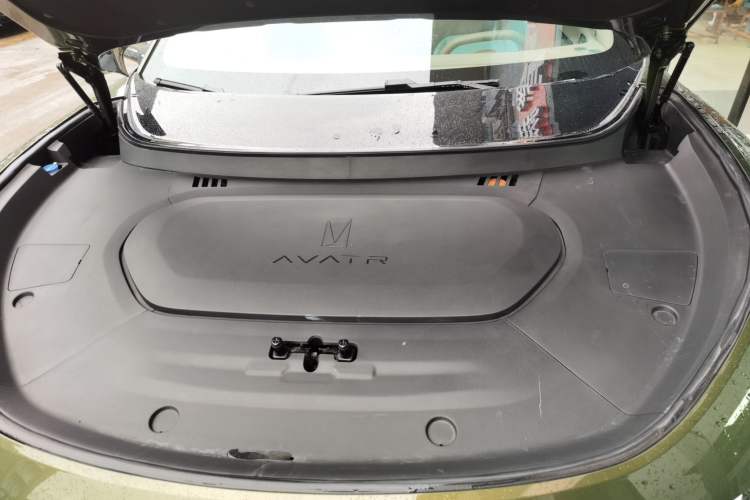 Used Avatr 07 2024 Ultra Range-Extended Four-Wheel Drive Engine Bay