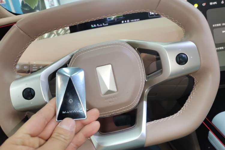 Used Avatr 07 2024 Ultra Range-Extended Four-Wheel Drive Interior 1