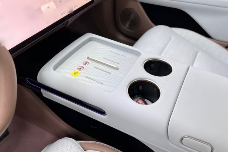 Used Avatr 07 2024 Max Pure Electric Exploration Edition Interior 7