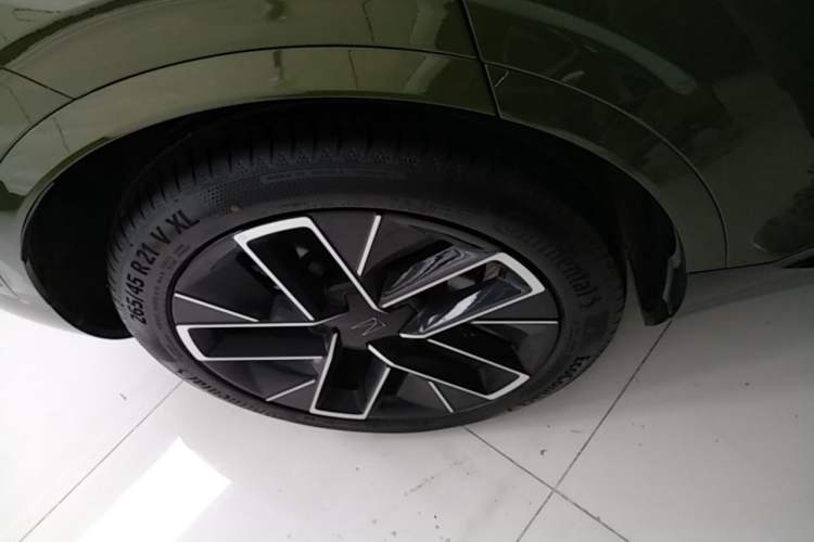 Used Avatr 07 2024 Max Pure Electric Edition Right Rear Wheel Hub