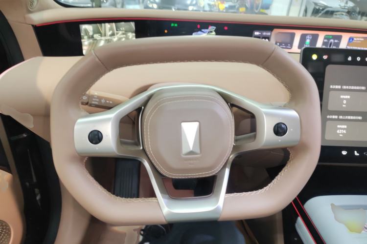 Used Avatr 07 2024 Ultra Range-Extended Four-Wheel Drive Steering Wheel