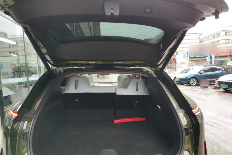 Used Avatr 07 2024 Ultra Range-Extended Four-Wheel Drive Trunk