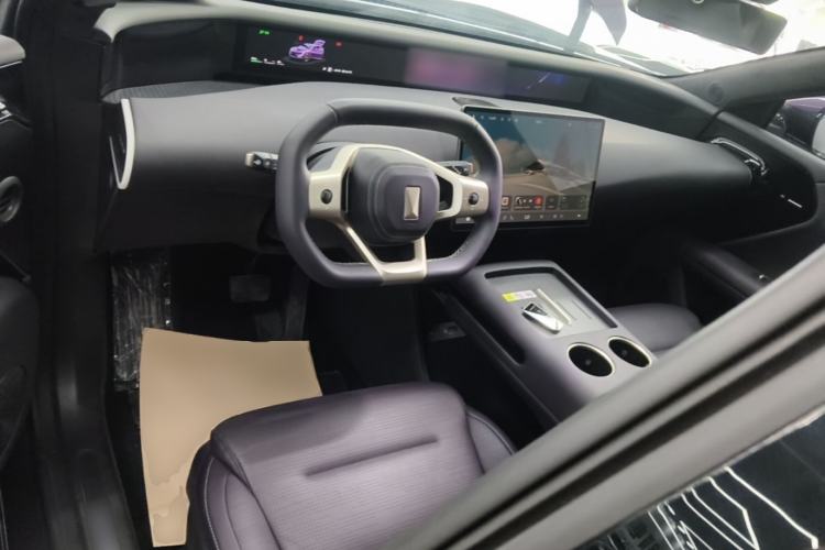 Used Avatr 07 2024 Max Pure Electric Edition Center Console