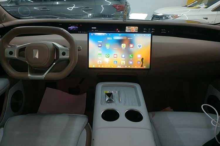 Used Avatr 07 2024 Max Pure Electric Edition Center Console