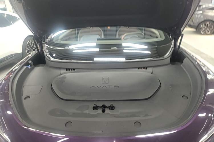 Used Avatr 07 2024 Ultra Range-Extended Four-Wheel Drive Engine Bay