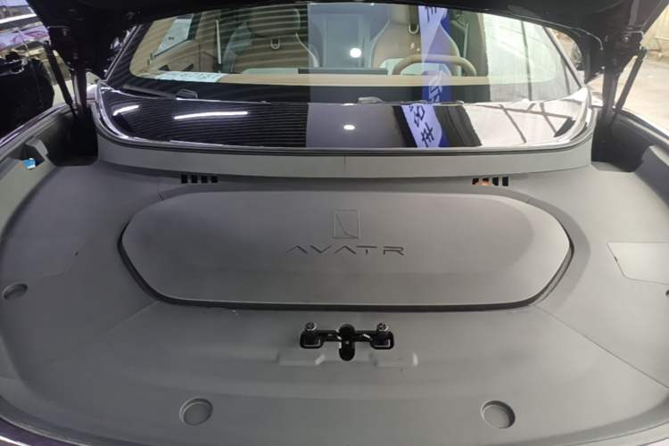 Used Avatr 07 2024 Ultra Range-Extended Four-Wheel Drive Engine Bay