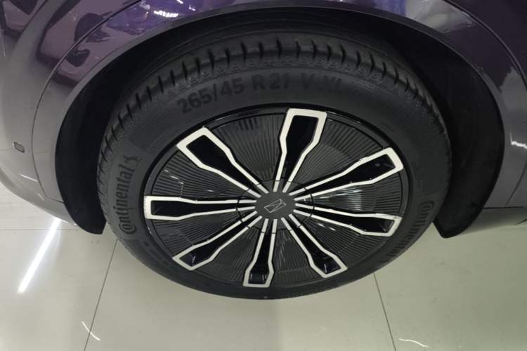 Used Avatr 07 2024 Max Extended-Range Edition Exterior 4