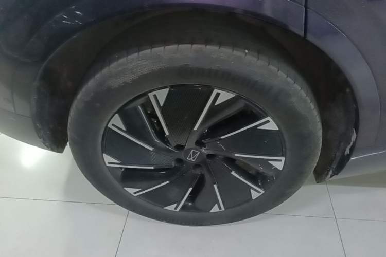 Used Avatr 07 2024 Max Extended-Range Edition Exterior 5