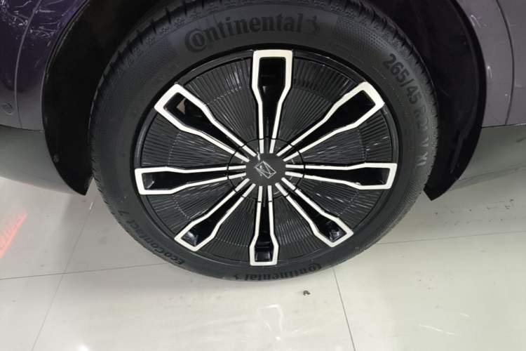 Used Avatr 07 2024 Max Extended-Range Edition Exterior 5