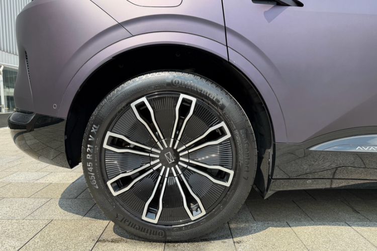 Used Avatr 07 2024 Max Extended-Range Edition Exterior 9
