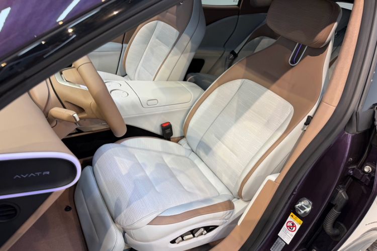 Used Avatr 07 2024 Max Extended-Range Edition Interior 1