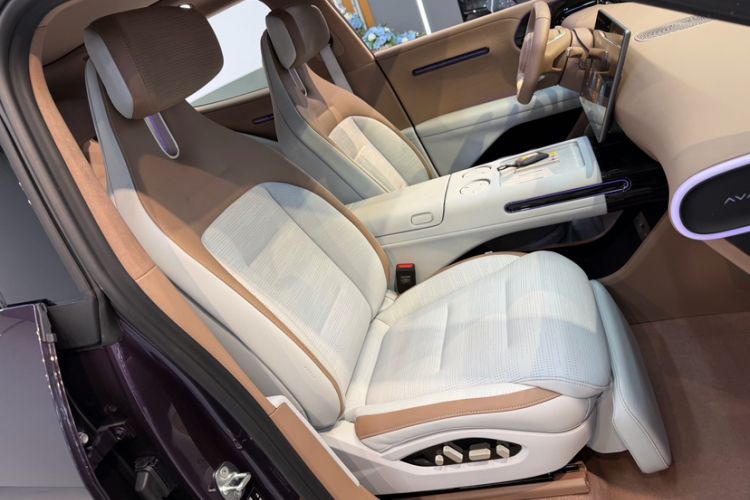 Used Avatr 07 2024 Max Extended-Range Edition Interior 4