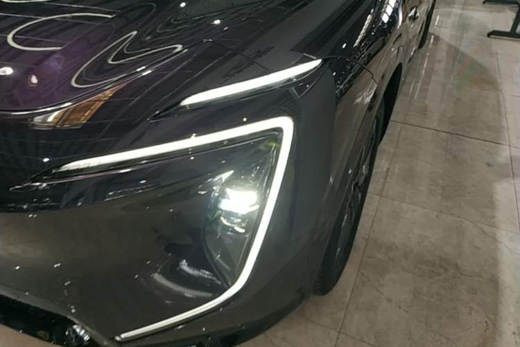 Used Avatr 07 2024 Max Extended-Range Edition Left Front Headlight