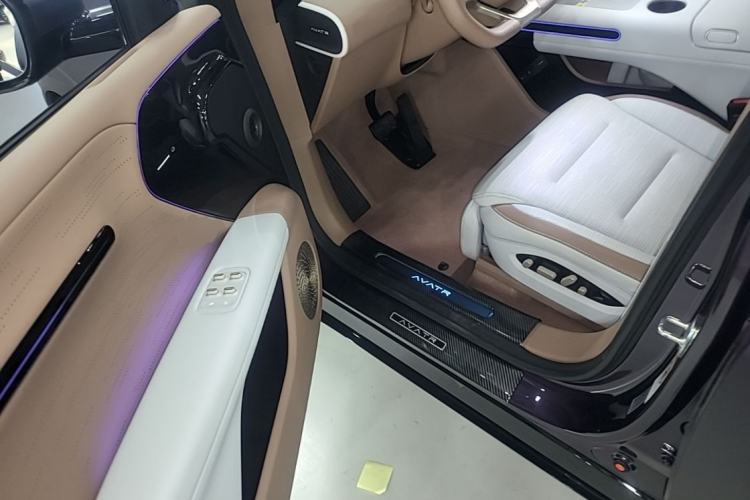 Used Avatr 07 2024 Max Extended-Range Edition Left Front Seat