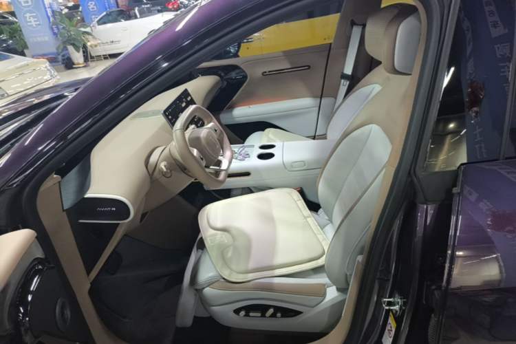 Used Avatr 07 2024 Max Extended-Range Edition Left Front Seat
