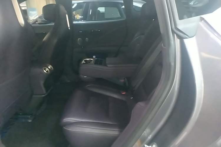 Used Avatr 07 2024 Max Extended-Range Edition Left Rear Seat