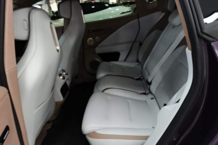 Used Avatr 07 2024 Ultra Range-Extended Four-Wheel Drive Left Rear Seat
