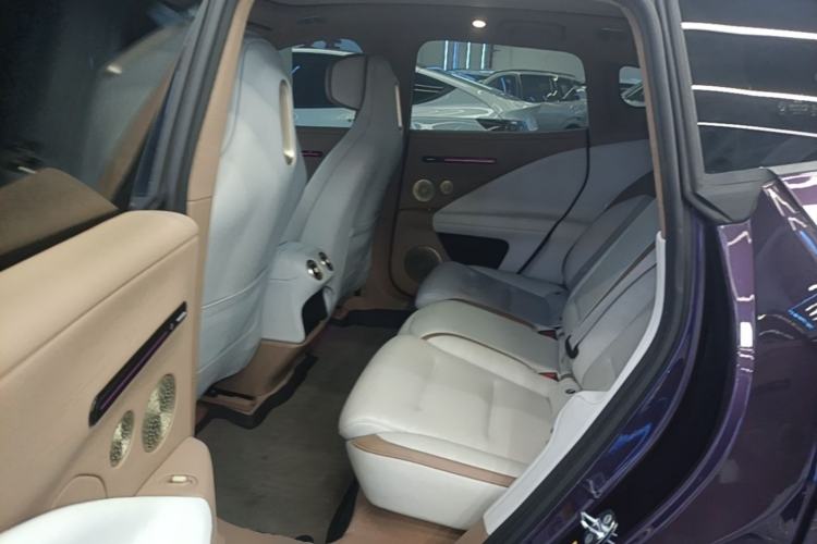 Used Avatr 07 2024 Max Extended-Range Edition Left Rear Seat