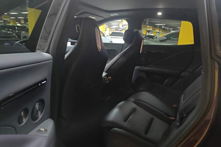 Used Avatr 07 2024 Ultra All-Electric Four-Wheel Drive Left Rear Seat