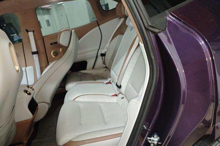 Used Avatr 07 2024 Max Extended-Range Edition Left Rear Seat