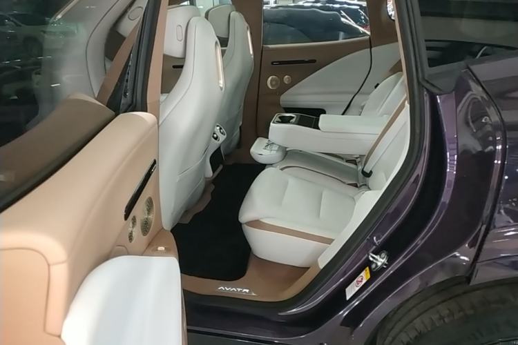 Used Avatr 07 2024 Max Extended-Range Edition Left Rear Seat