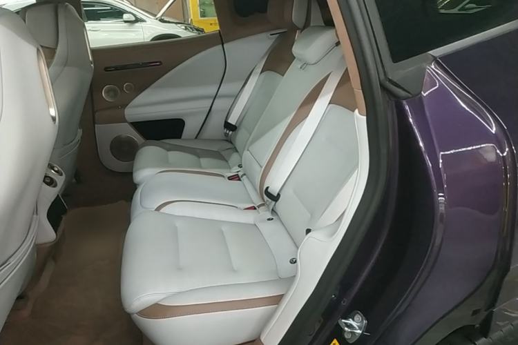 Used Avatr 07 2024 Max Pure Electric Edition Left Rear Seat