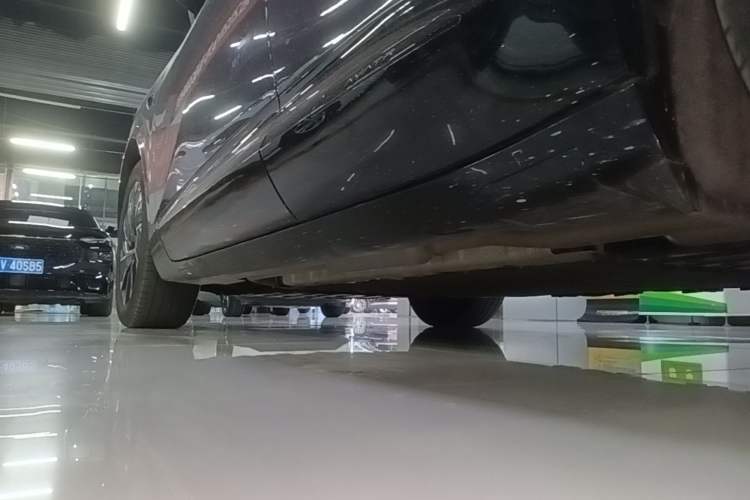 Used Avatr 07 2024 Max Extended-Range Edition Left Side Sill