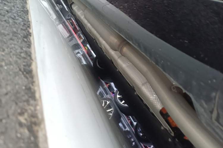 Used Avatr 07 2024 Ultra Range-Extended Four-Wheel Drive Left Side Sill