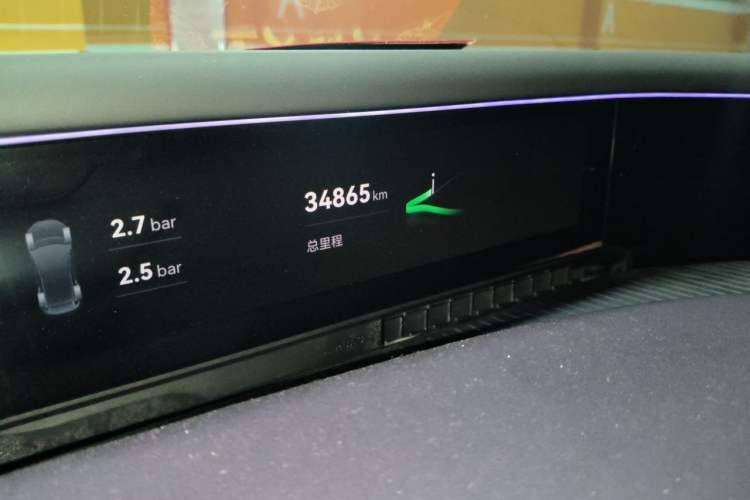 Used Avatr 07 2024 Max Extended-Range Edition Odometer Close Up