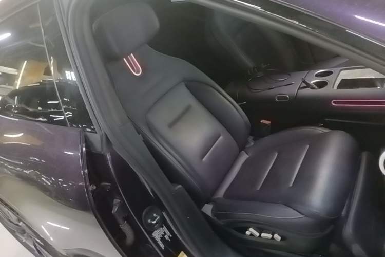 Used Avatr 07 2024 Max Extended-Range Edition Right Front Seat
