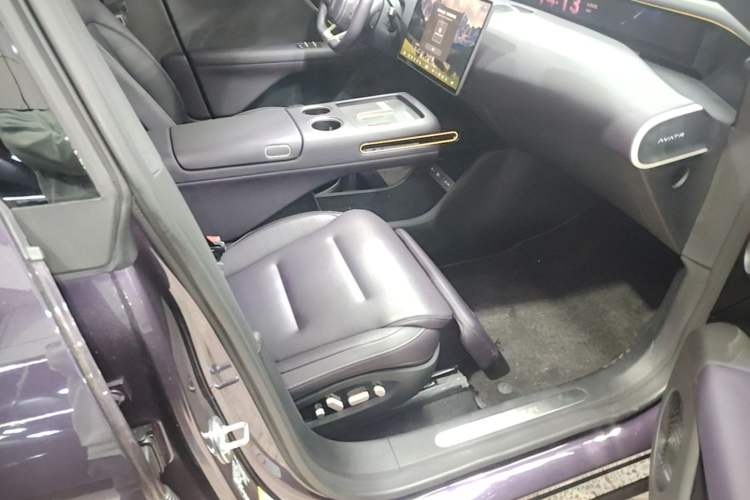 Used Avatr 07 2024 Pro+ All-Electric Version Right Front Seat