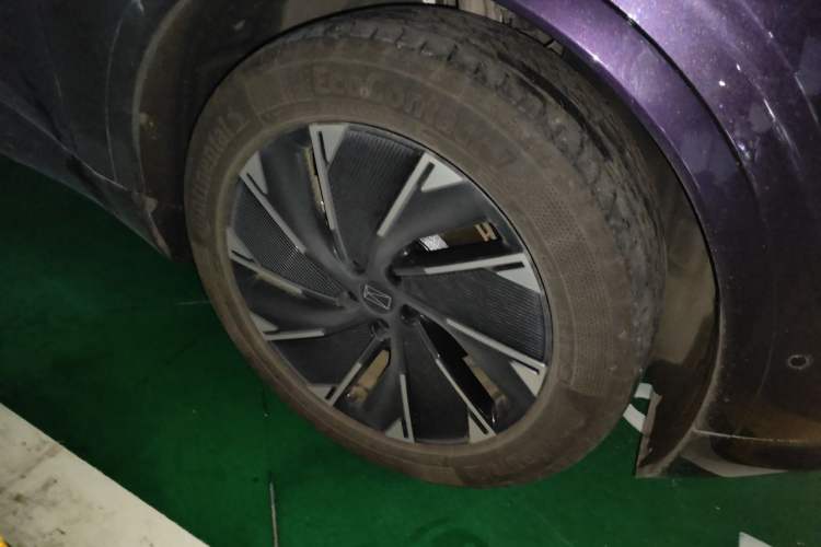 Used Avatr 07 2024 Max Pure Electric Edition Right Front Wheel Hub