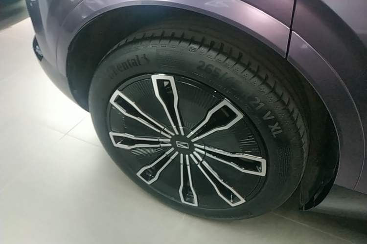 Used Avatr 07 2024 Max Extended-Range Edition Right Rear Wheel Hub