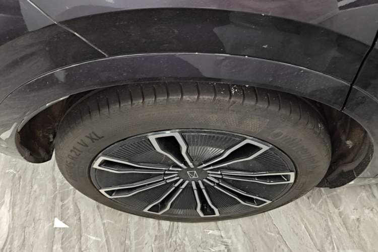 Used Avatr 07 2024 Max Extended-Range Edition Right Rear Wheel Hub