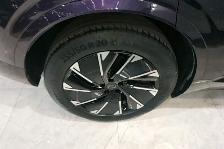 Used Avatr 07 2024 Max Extended-Range Edition Right Rear Wheel Hub