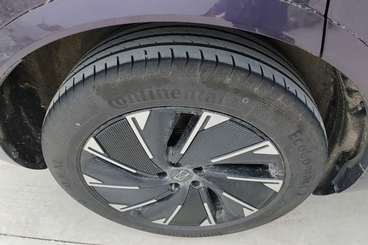 Used Avatr 07 2024 Pro+ All-Electric Version Right Rear Wheel Hub