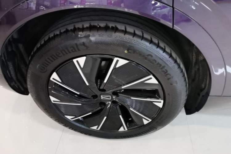 Used Avatr 07 2024 Max Extended-Range Edition Right Rear Wheel Hub