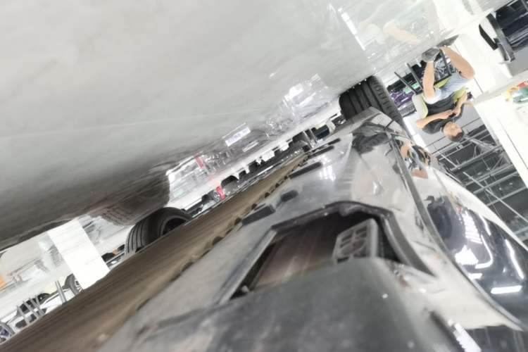 Used Avatr 07 2024 Ultra Range-Extended Four-Wheel Drive Right Side Sill