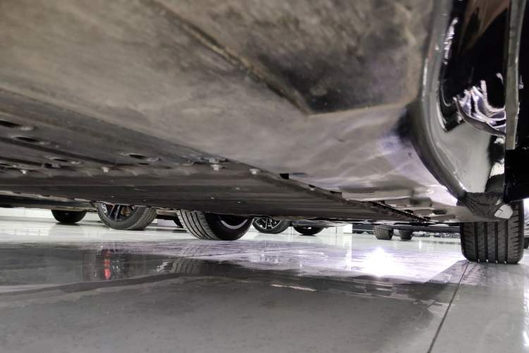Used Avatr 07 2024 Max Extended-Range Edition Right Side Sill