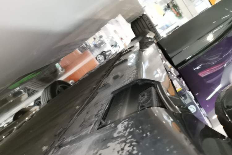 Used Avatr 07 2024 Max Extended-Range Edition Right Side Sill
